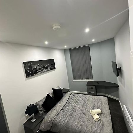 Luxurious 2 Bedroom Flat Beeston Hill Exterior photo