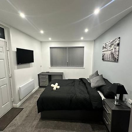 Luxurious 2 Bedroom Flat Beeston Hill Exterior photo