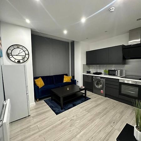 Luxurious 2 Bedroom Flat Beeston Hill Exterior photo
