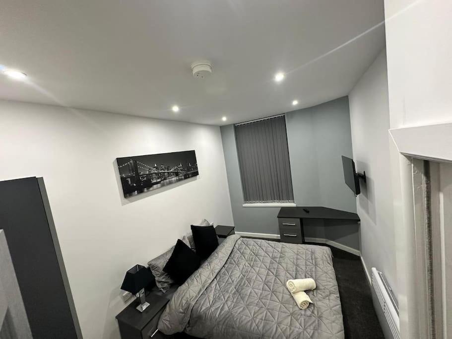 Luxurious 2 Bedroom Flat Beeston Hill Exterior photo